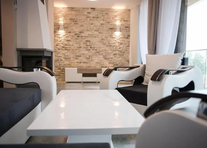 Luxury Oak בקתה ביילסקו-ביאלה